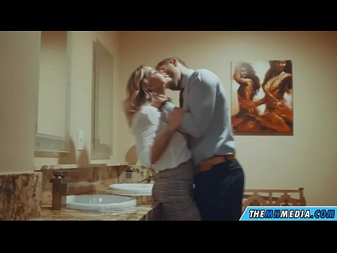 ❤️ Бүкіл аққұба сізді қоғамдық дәретханада азғырғанда ❌ Секс видео kk.hentai-for.ru ﹏